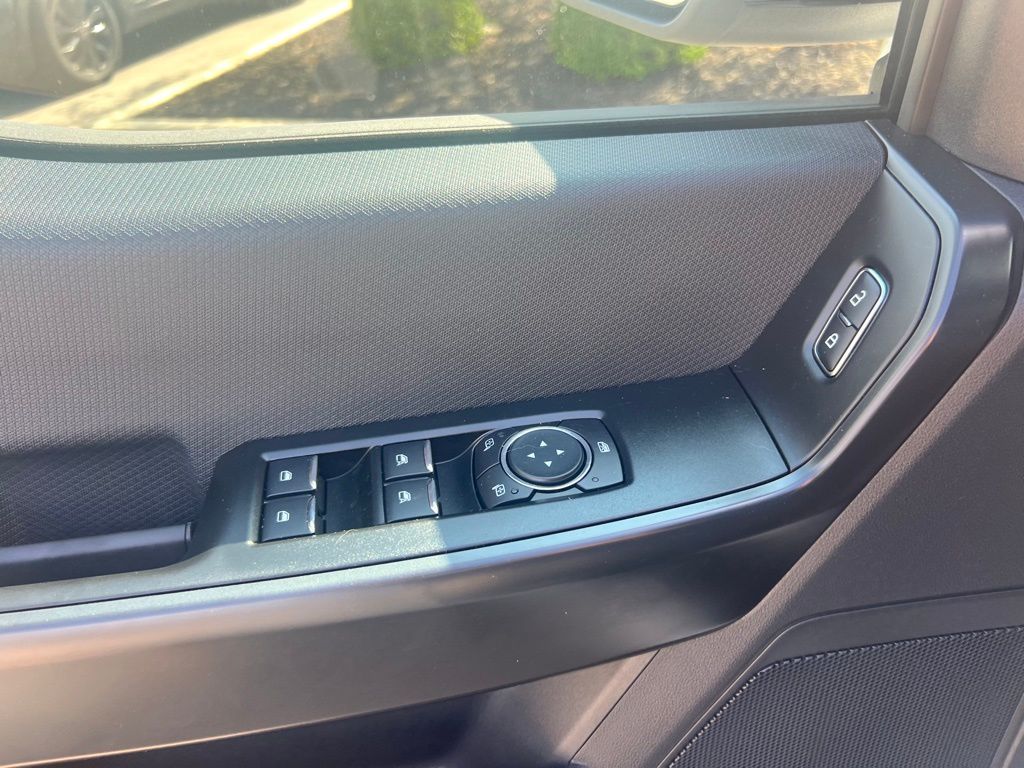 2025 Ford F-150 STX photo 18