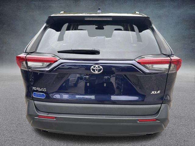 2023 Toyota RAV4 XLE photo 4