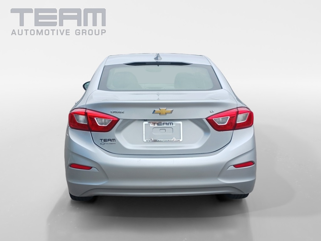 2018 Chevrolet Cruze LT photo 6
