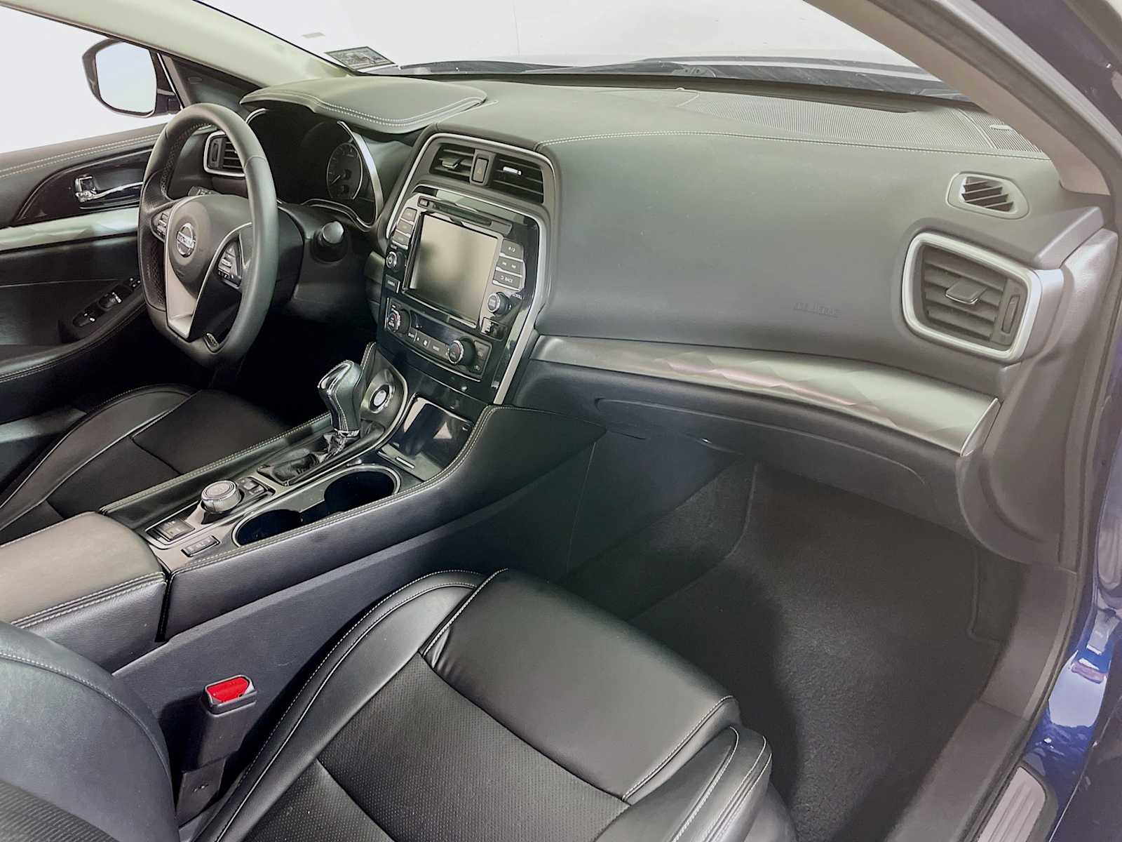2020 Nissan Maxima SV photo 22