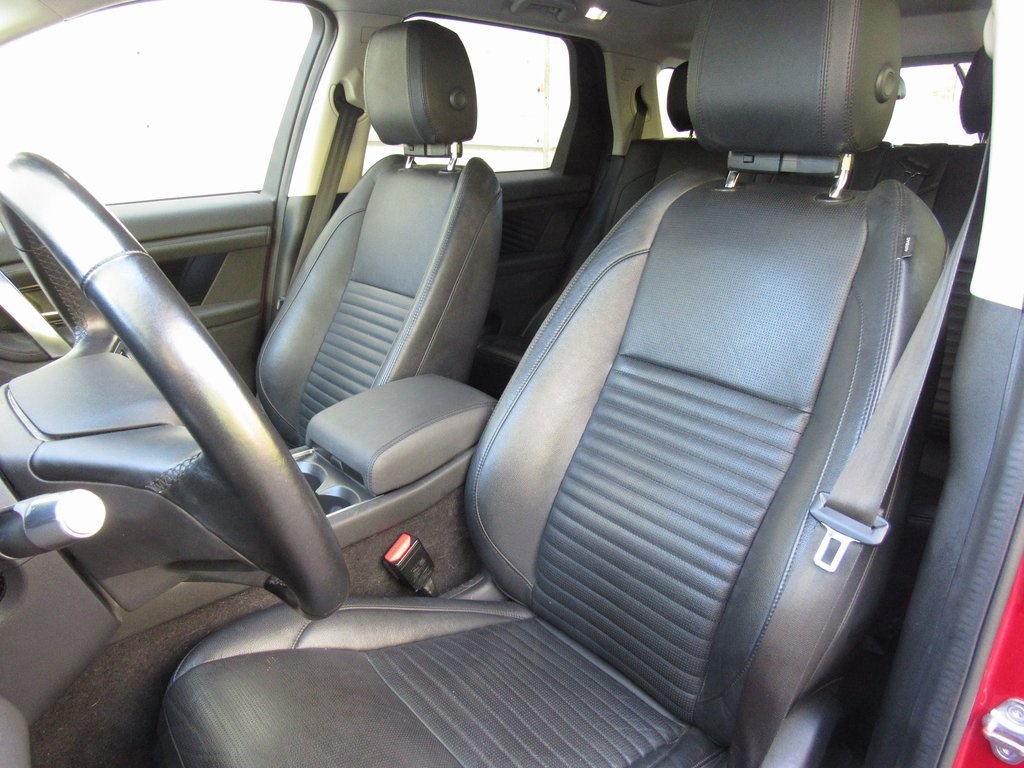2022 Land Rover Discovery Sport S photo 10