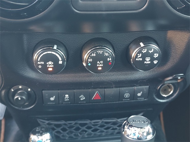 2014 Jeep Wrangler Unlimited photo 15