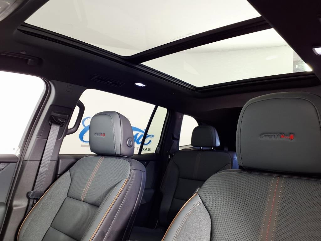2026 Gmc Acadia AT4 photo 5