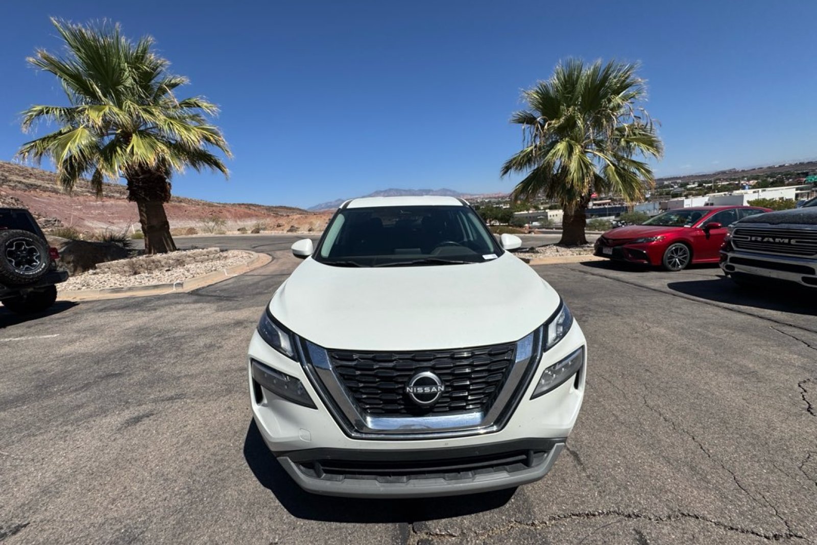 2023 Nissan Rogue SV photo 7