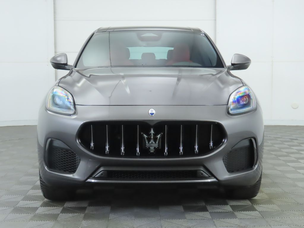 2025 Maserati Grecale photo 2