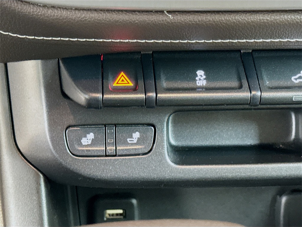 2016 Gmc Canyon SLT photo 16