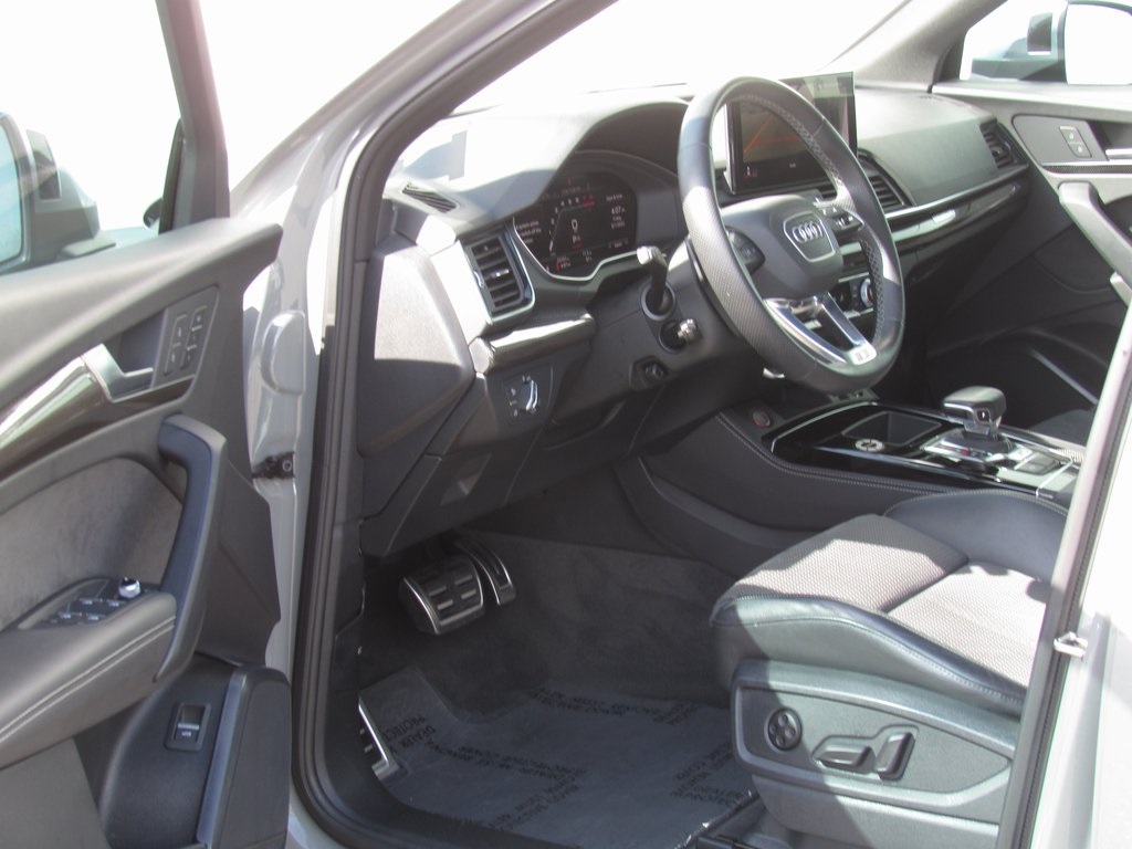 2022 Audi SQ5 Premium Plus photo 8