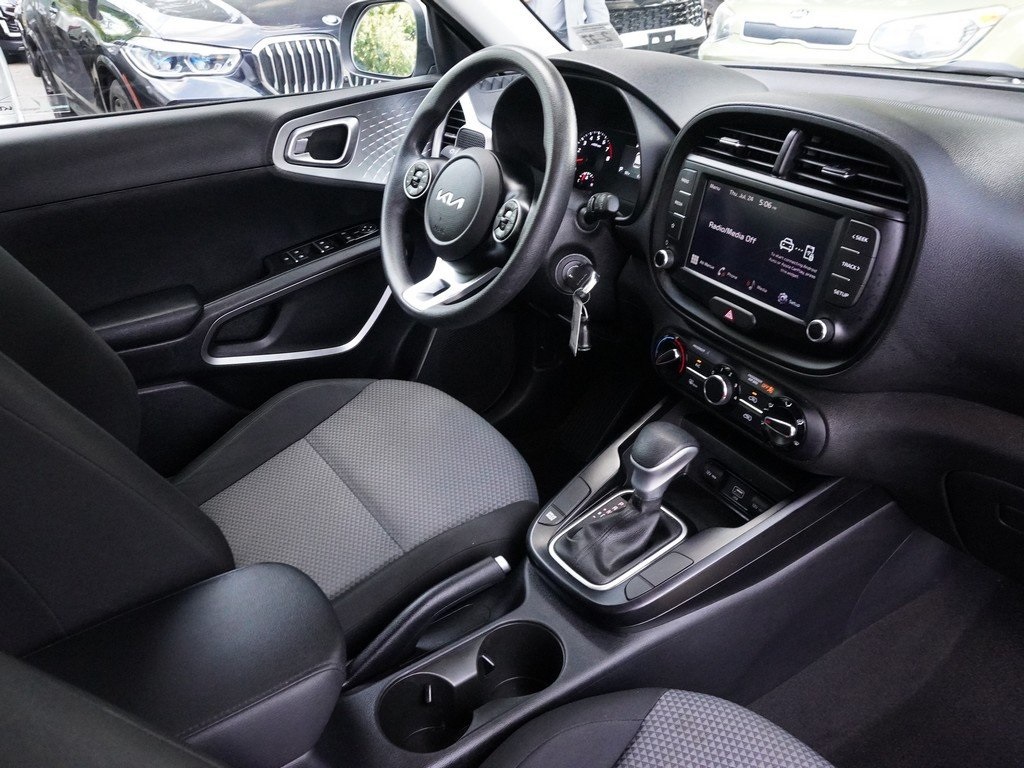 2022 Kia Soul LX photo 26