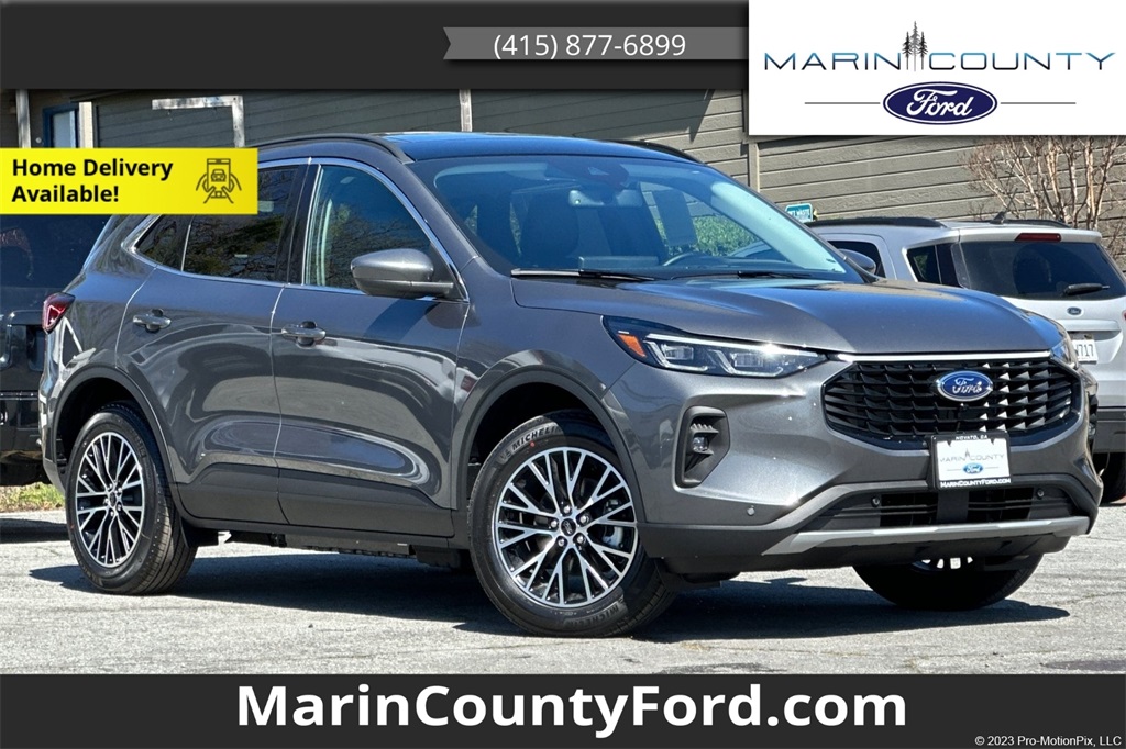 2025 Ford Escape PHEV's photo