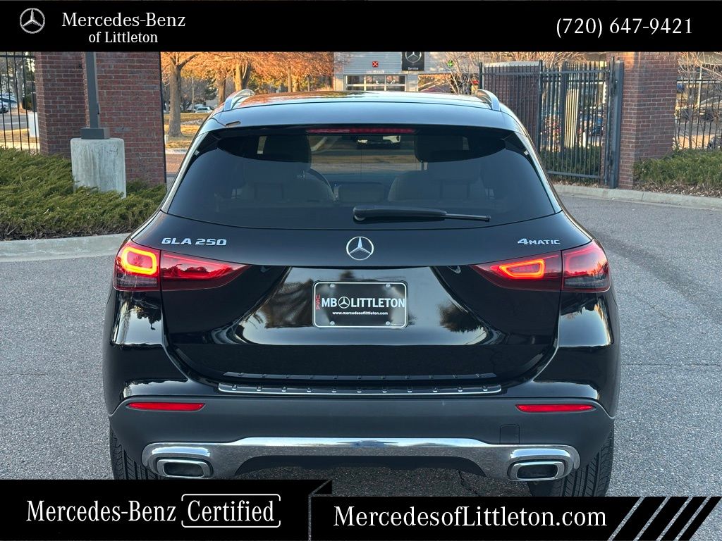 2022 Mercedes Benz GLA 250 4MATIC photo 3