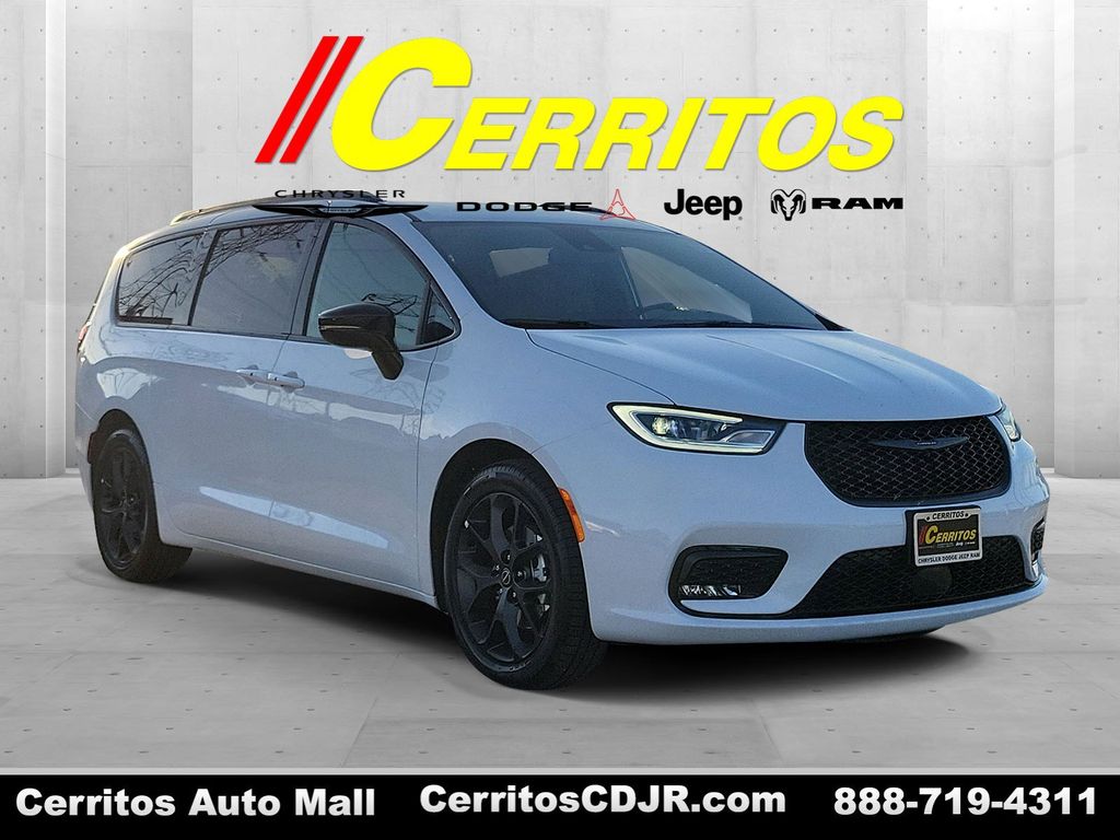 2026 Chrysler Pacifica