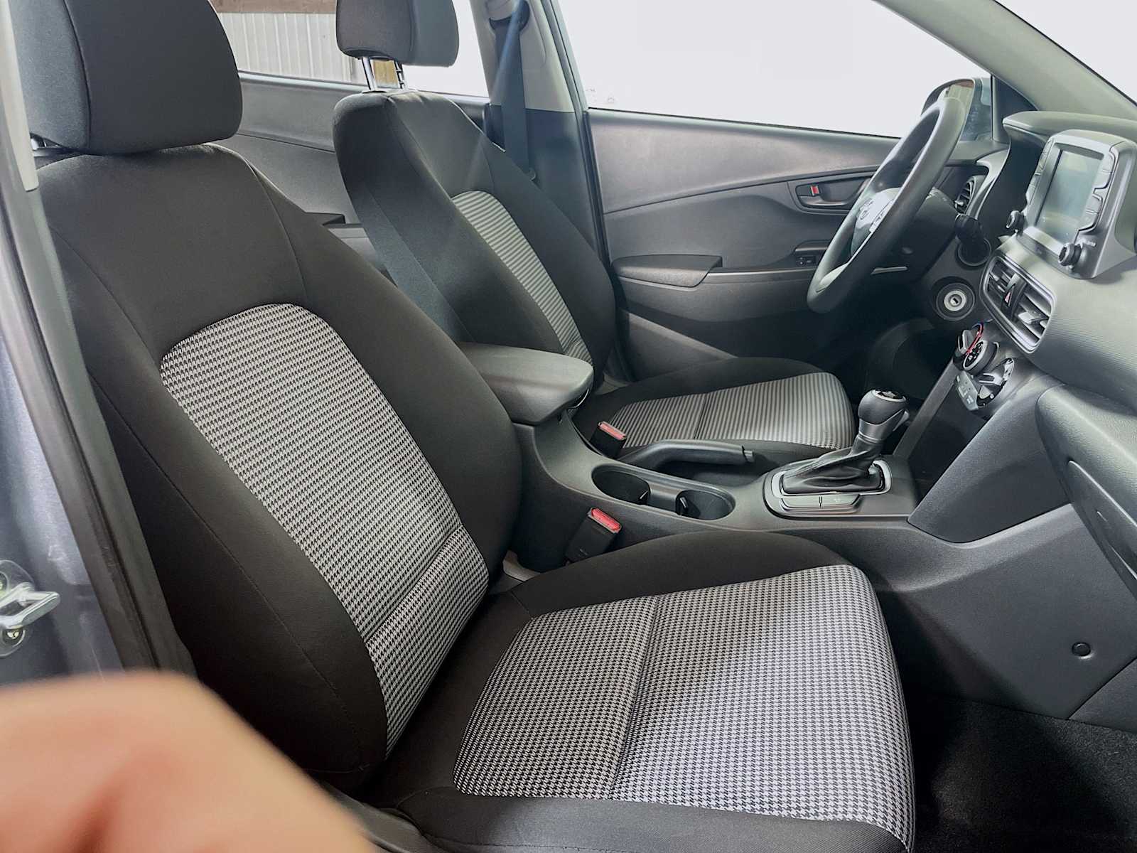 2020 Hyundai Kona SE photo 24