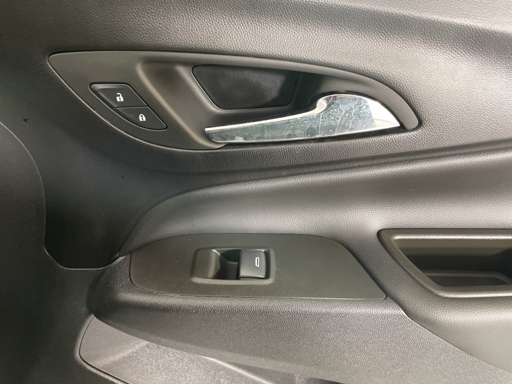 2024 Chevrolet Equinox LT photo 11
