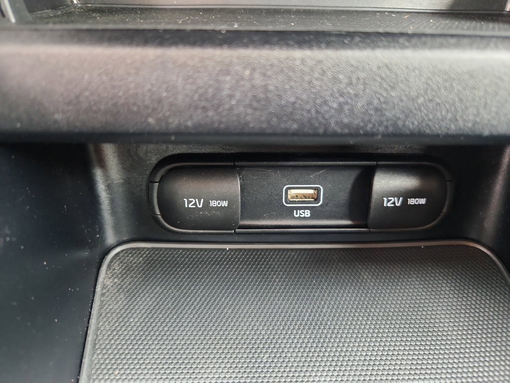 2022 Kia Forte LXS photo 24