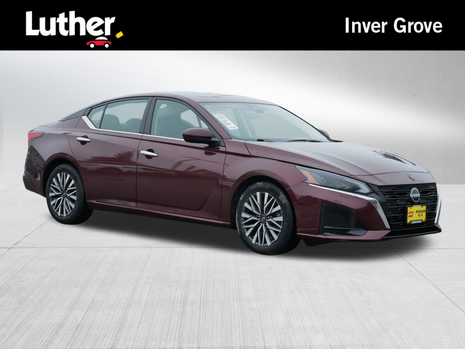 2023 Nissan Altima SV's photo