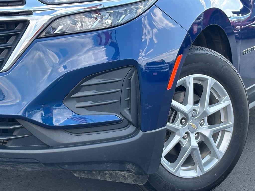 2023 Chevrolet Equinox LS photo 2