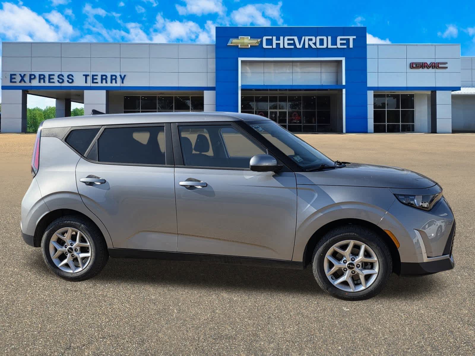 Used 2024 Kia Soul LX with VIN KNDJ23AU5R7240487 for sale in Brownsville, TN