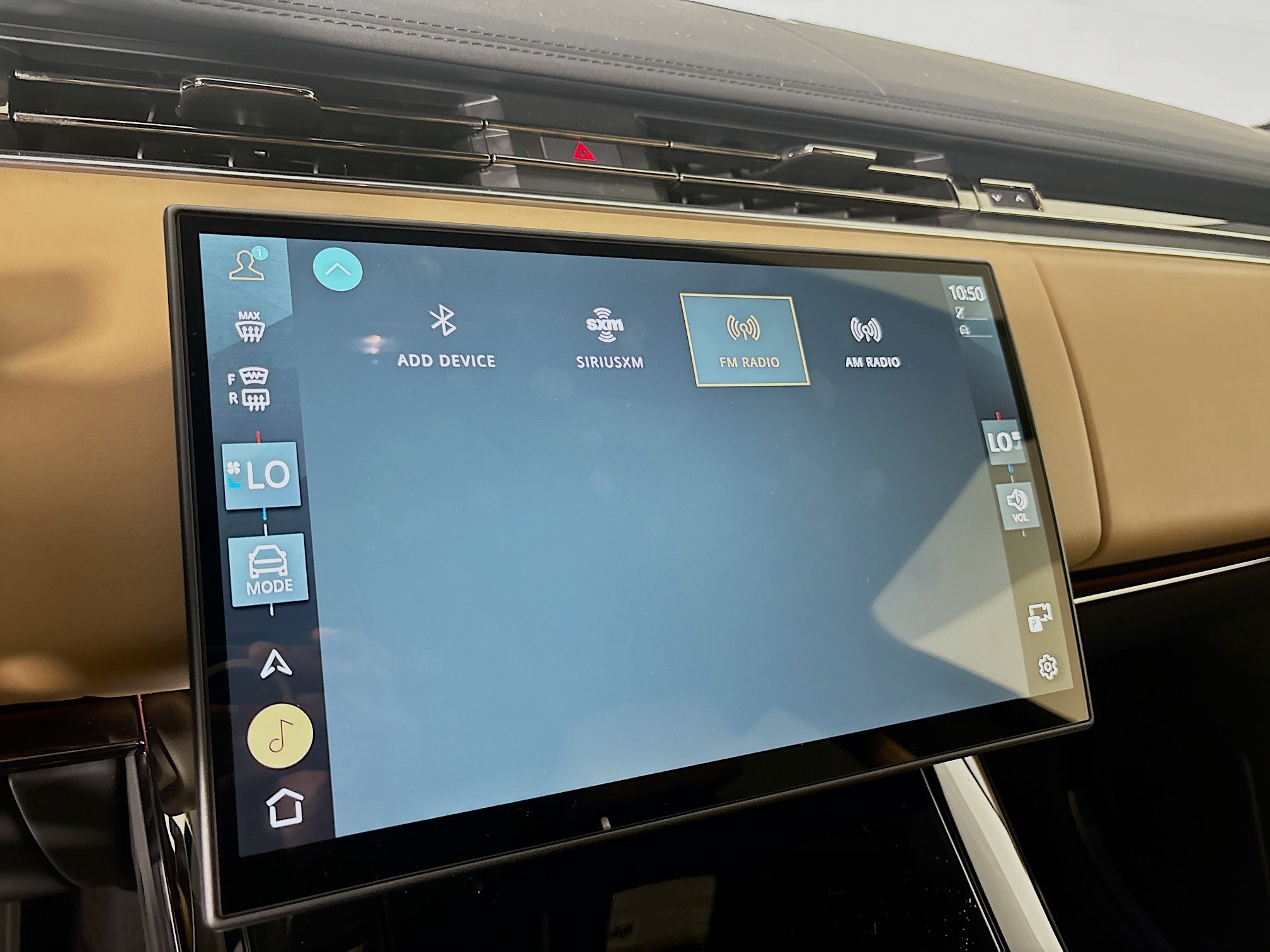 2025 Land Rover Range Rover Sport SE photo 15