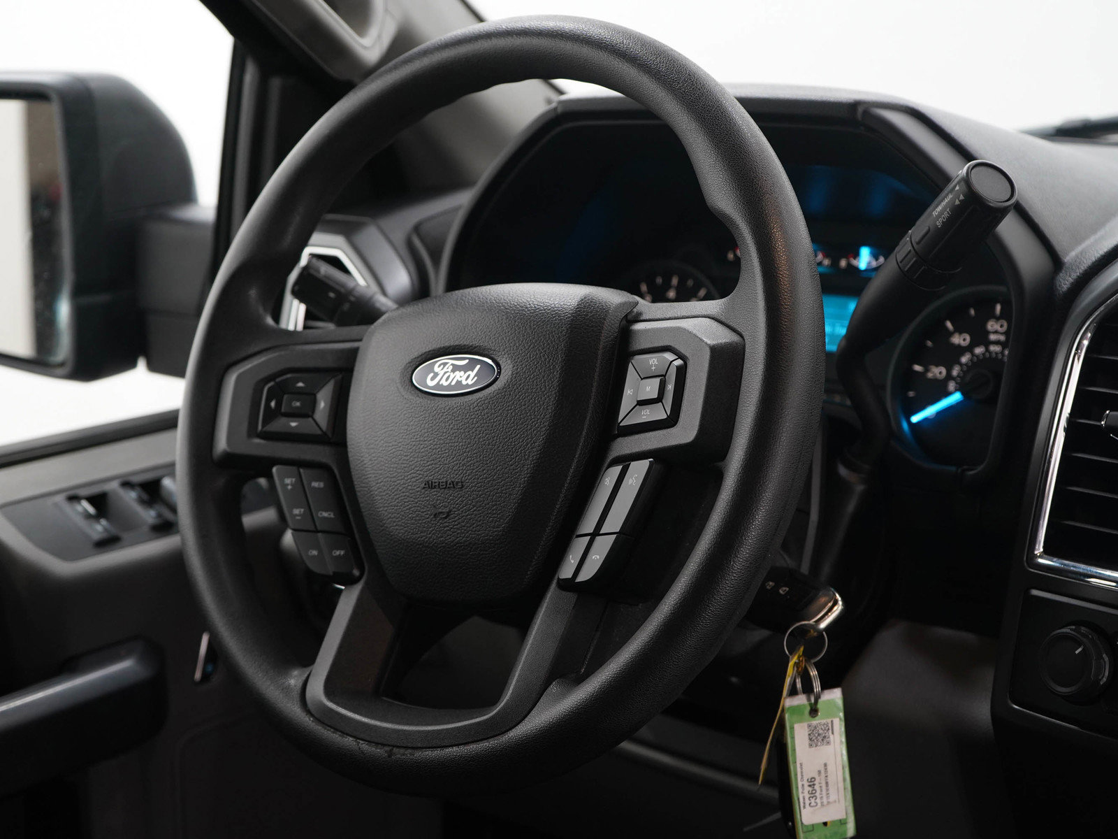 2015 Ford F-150 XLT photo 10