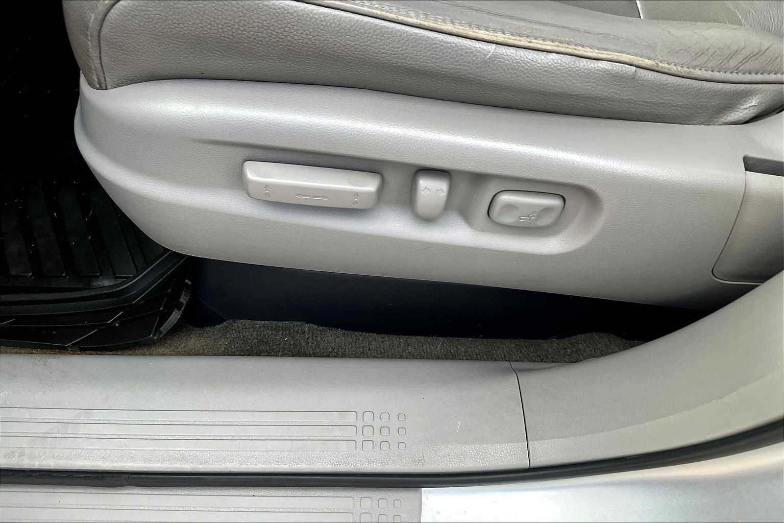 2014 Honda Pilot EX-L photo 28