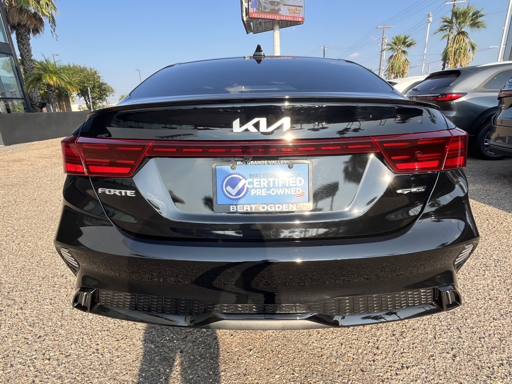 2024 Kia Forte GT-Line photo 6