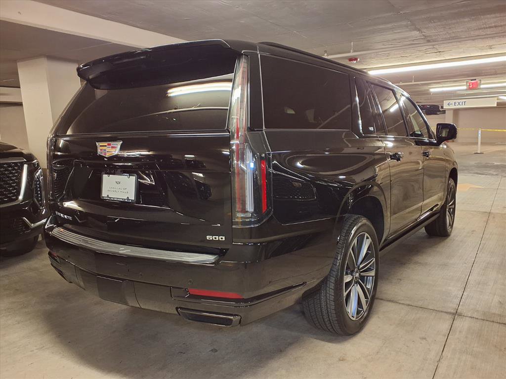 2026 Cadillac Escalade ESV Sport photo 4