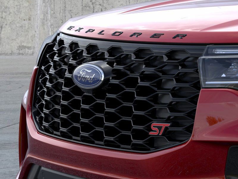 2025 Ford Explorer ST photo 10