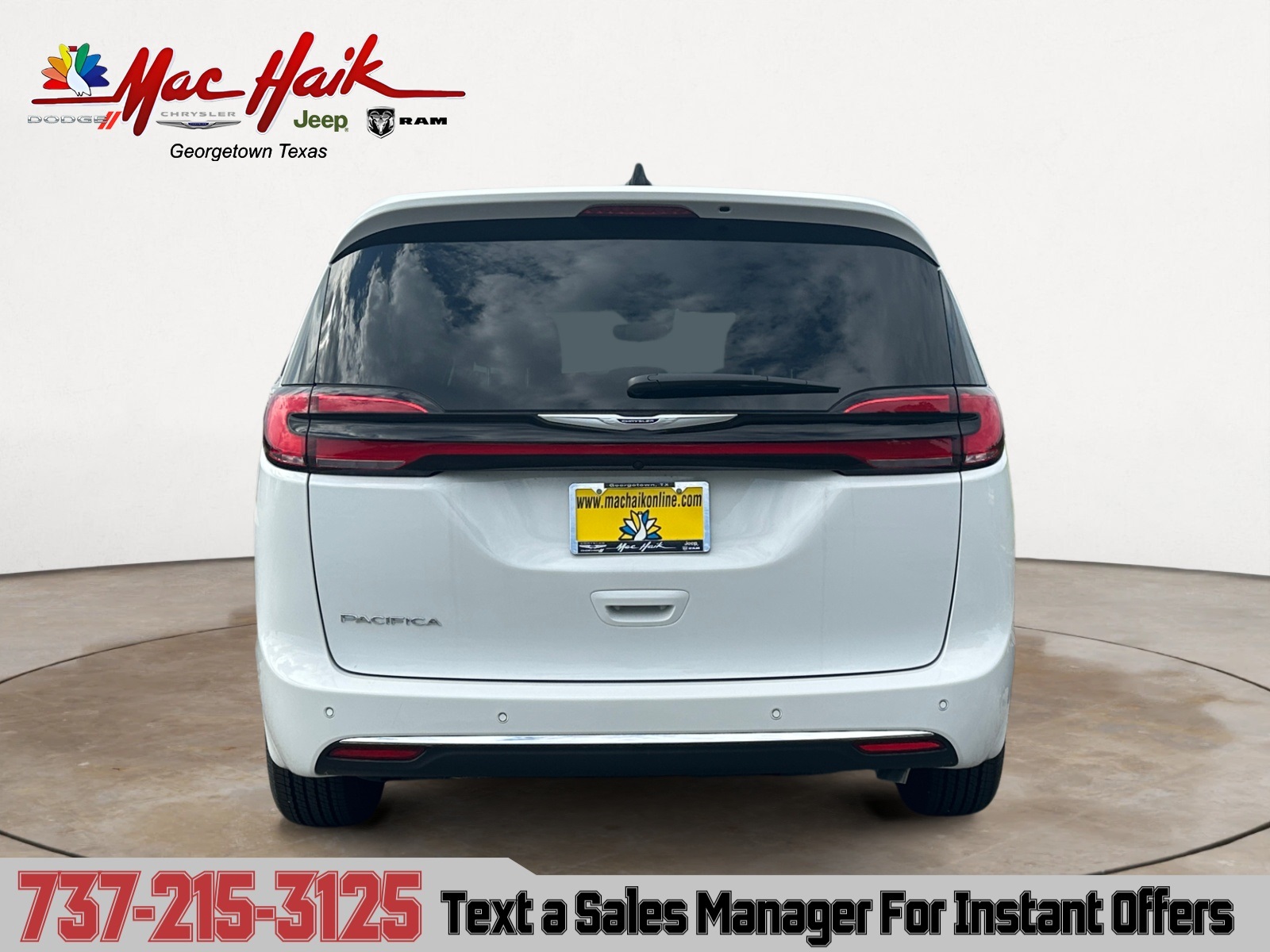 2025 Chrysler Pacifica photo 4