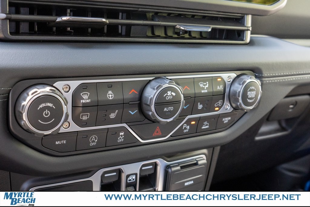 2025 Jeep Gladiator Sport photo 20