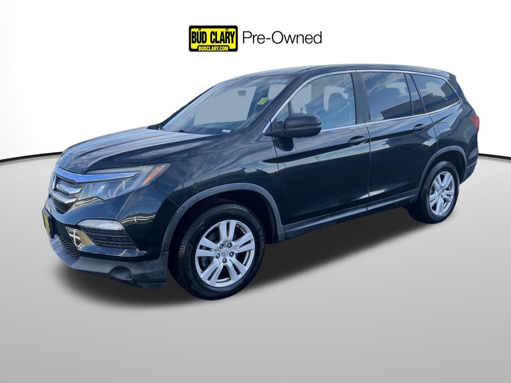 2016 Honda Pilot LX's photo