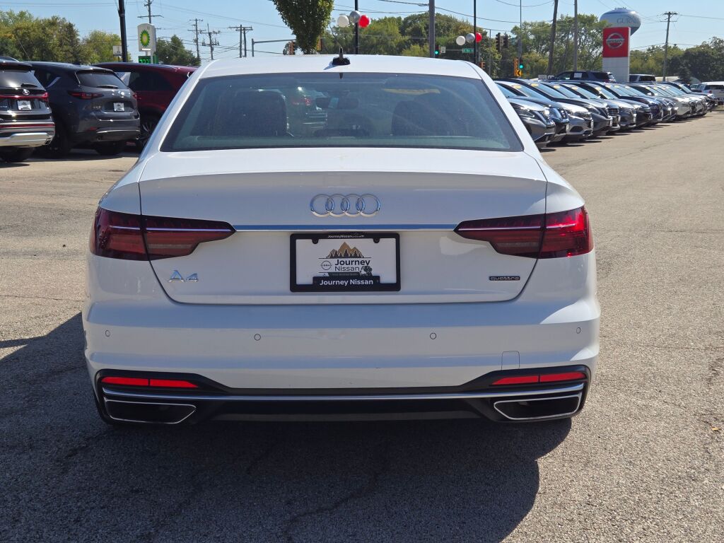 2023 Audi A4 S line Quattro Premium Plus photo 9