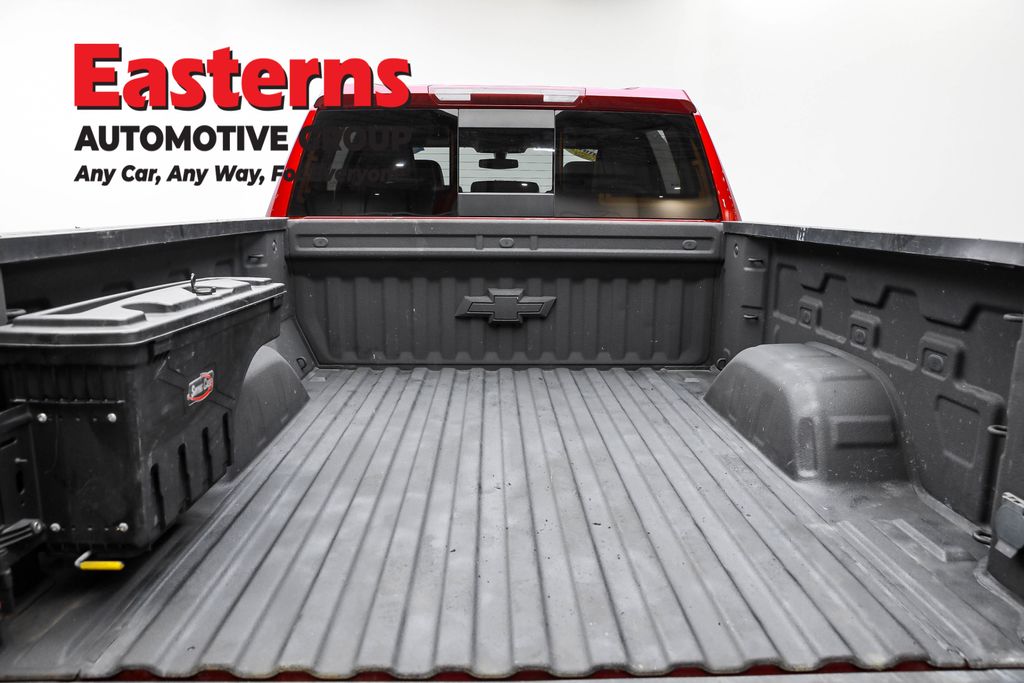 2021 Chevrolet Silverado 1500 RST photo 9
