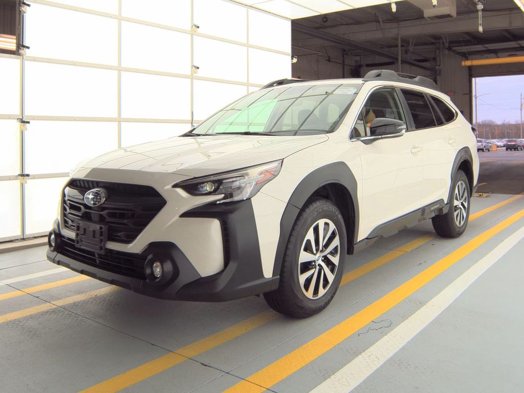 2024 Subaru Outback Premium photo 3