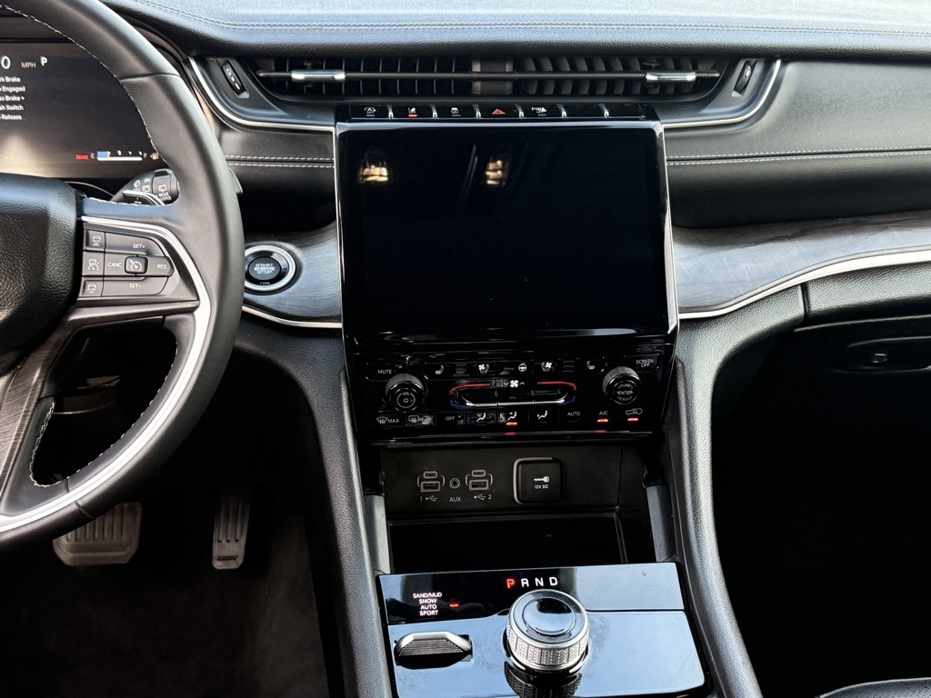 2024 Jeep Grand Cherokee Limited photo 21
