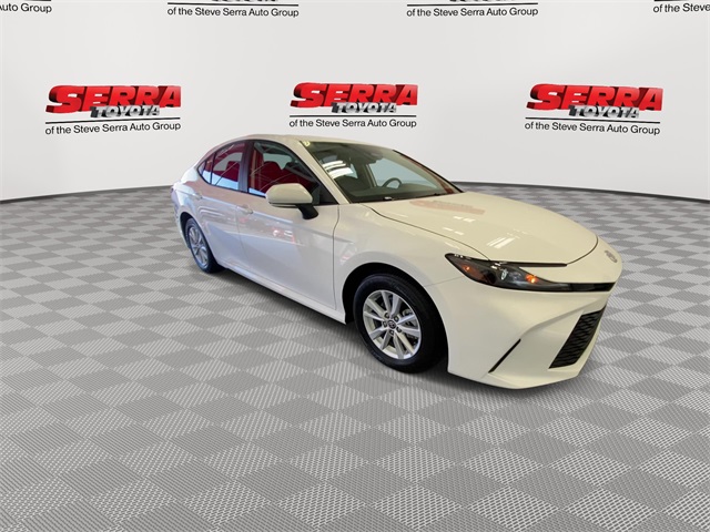 2025 Toyota Camry LE photo 3