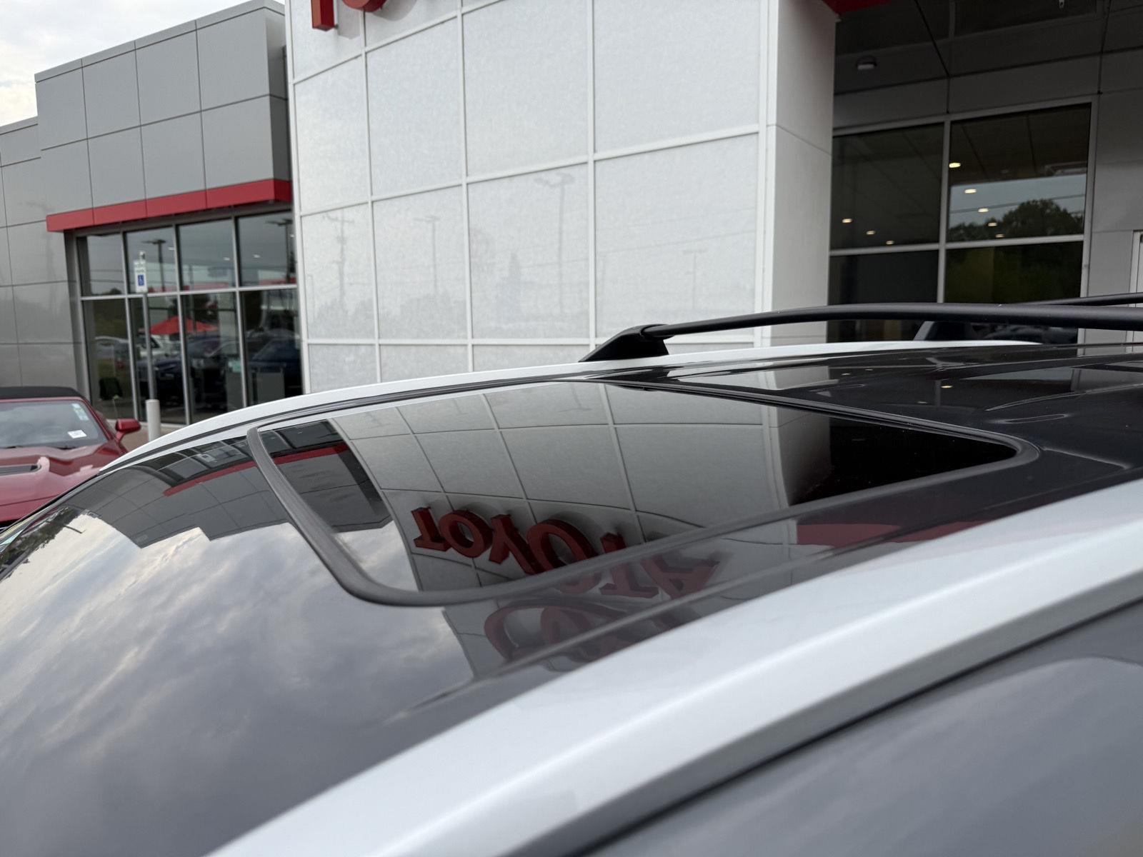 2023 Toyota Highlander Limited Platinum XLE XSE photo 11