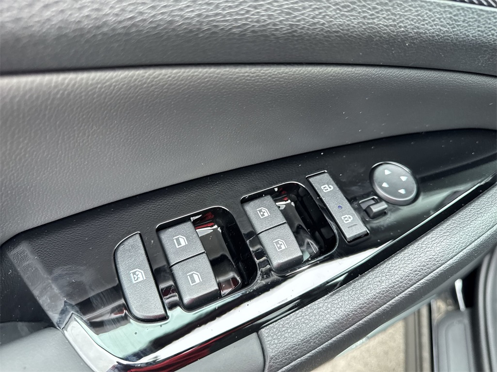 2025 Kia Sportage SX Prestige photo 19