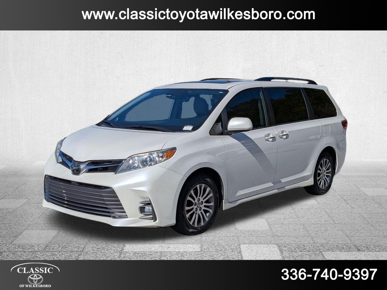 2020 Toyota Sienna XLE