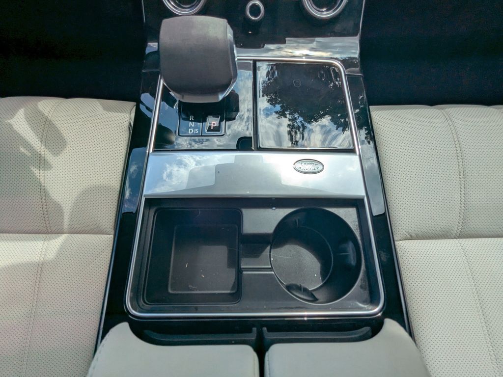 2023 Land Rover Range Rover Velar S photo 22