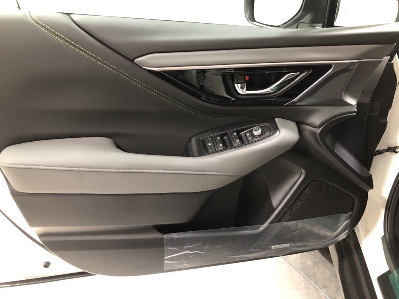 2025 Subaru Outback Onyx Edition photo 18