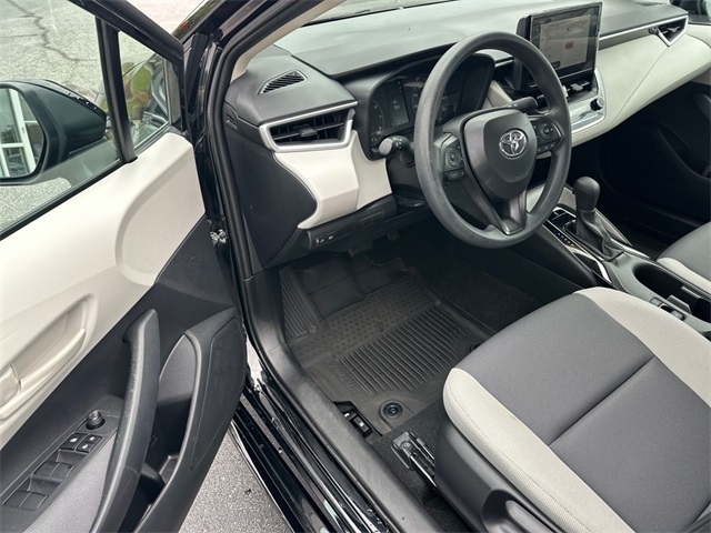 2023 Toyota Corolla LE photo 5