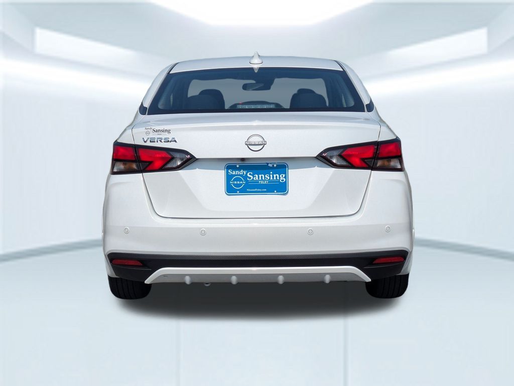 2025 Nissan Versa SV photo 3