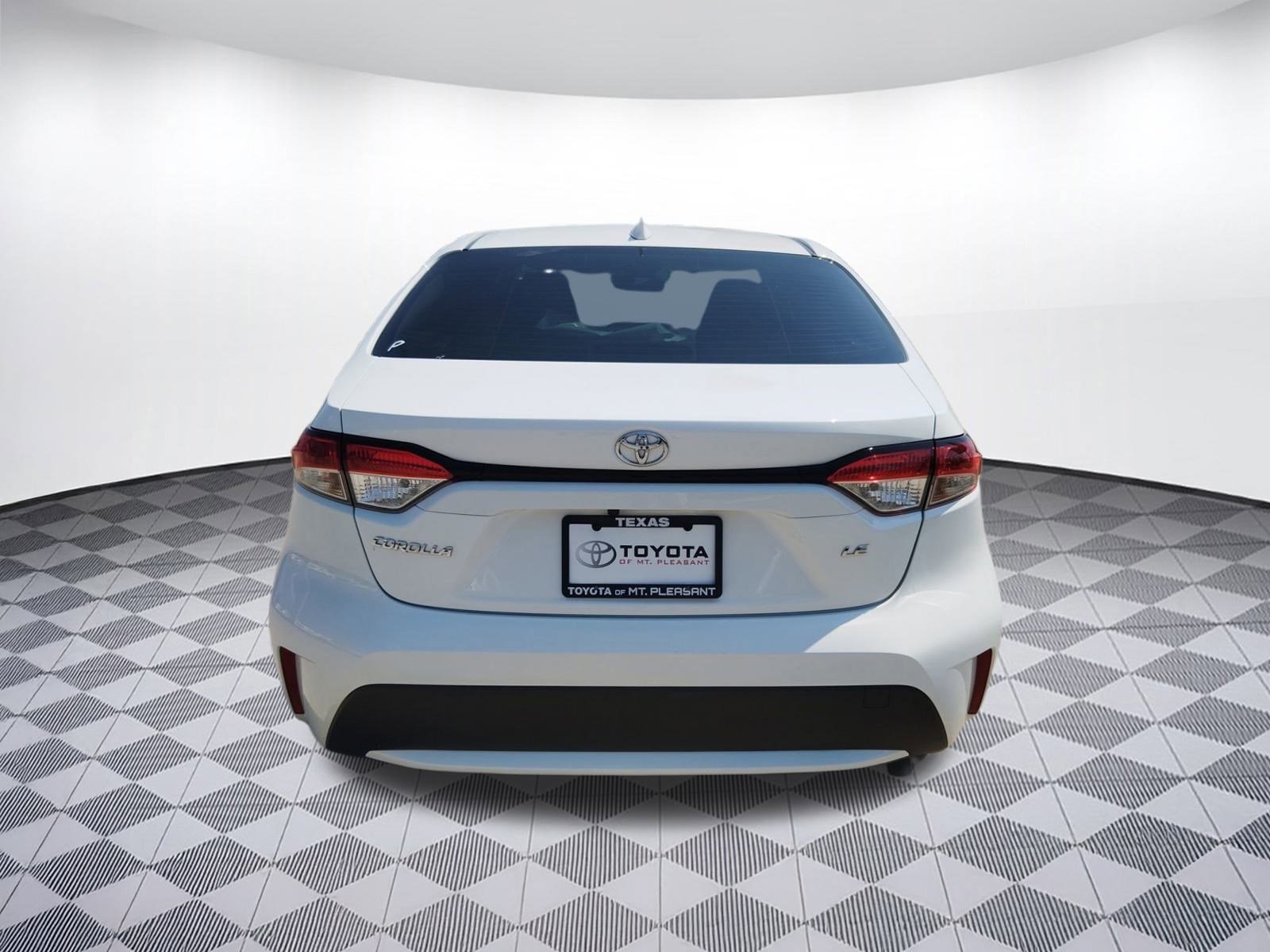 2022 Toyota Corolla LE photo 10