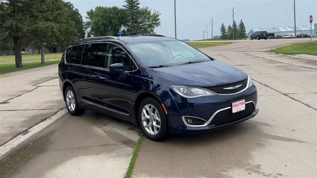 Used 2017 Chrysler Pacifica Touring-L Plus with VIN 2C4RC1EG2HR633577 for sale in Oslo, Minnesota