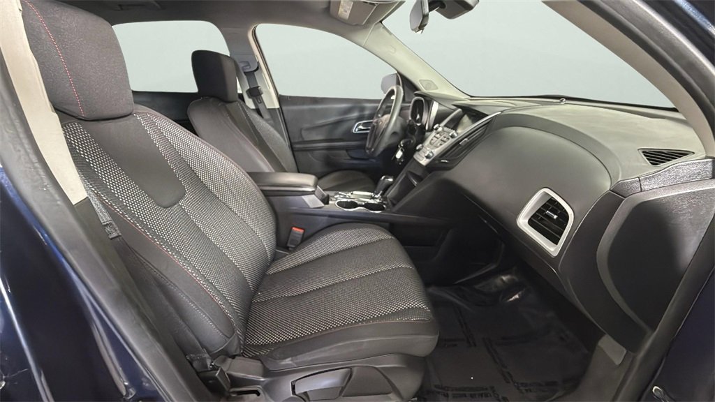 2016 Chevrolet Equinox LS photo 25