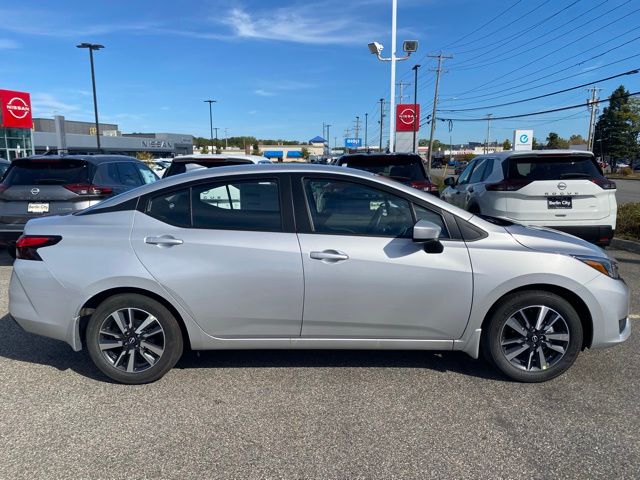 2025 Nissan Versa SV photo 2