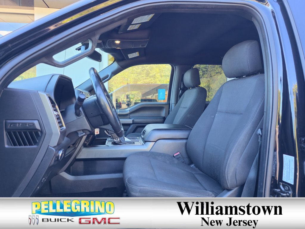 2019 Ford F-150 XLT photo 2