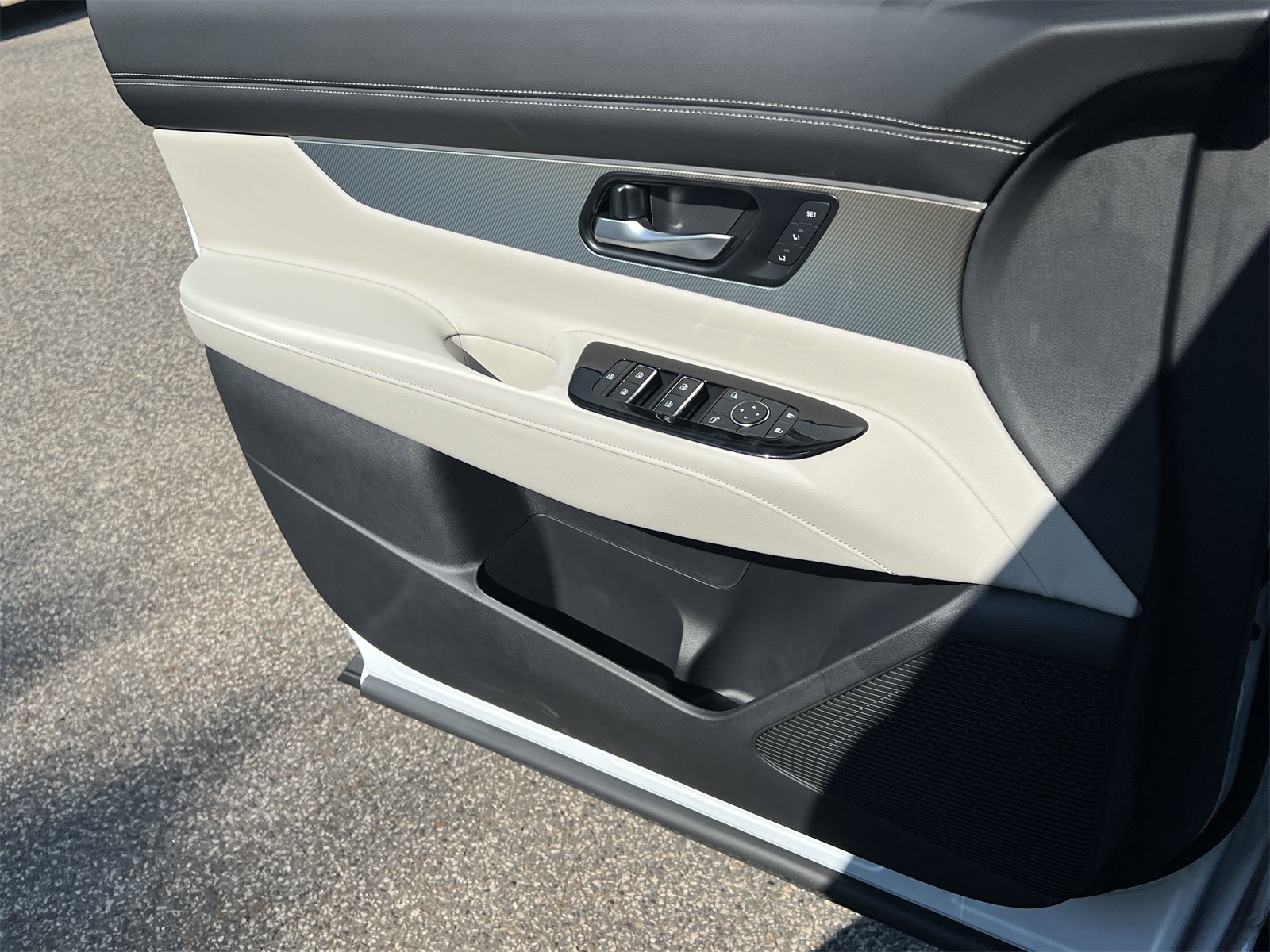 2025 Nissan Murano SL photo 13