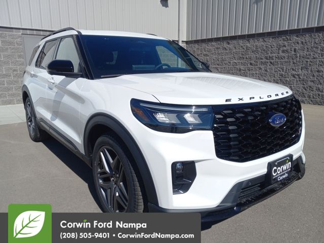 2025 Ford Explorer ST's photo