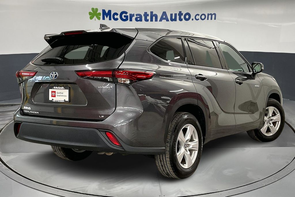 2021 Toyota Highlander Hybrid LE photo 11